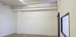Hola Centre (D14), Factory #243338671